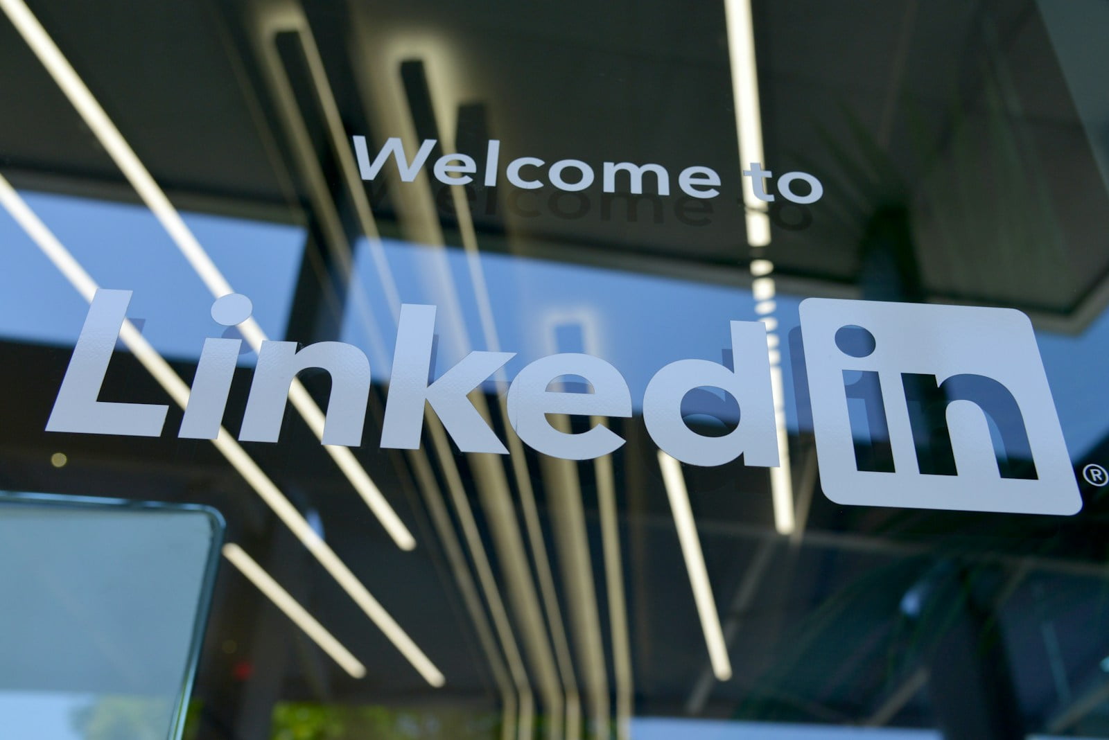 How to Generate Leads from LinkedIn in 2024